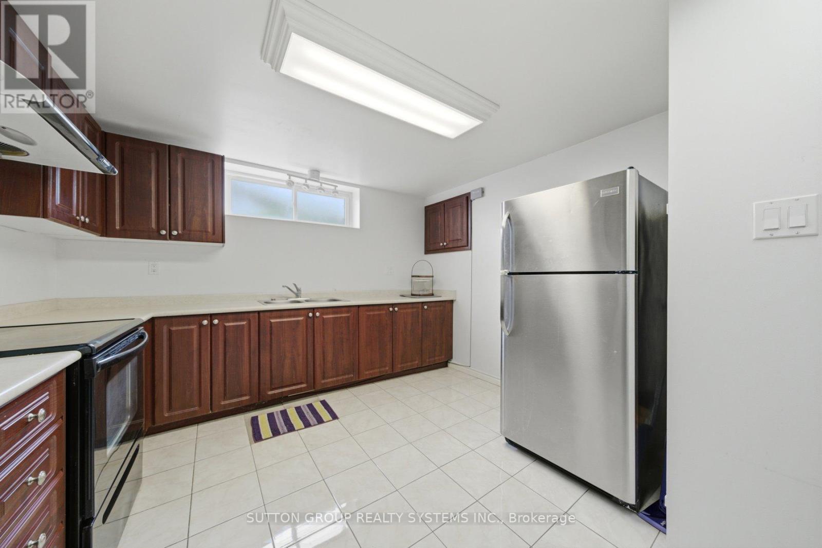 2870 WESTON ROAD - 22