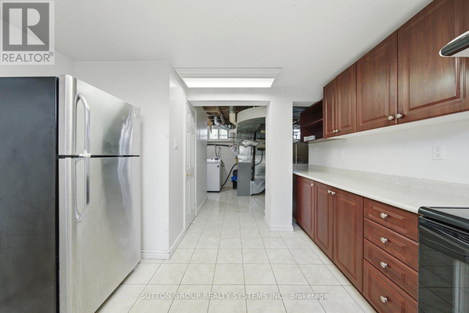 2870 WESTON ROAD - 23