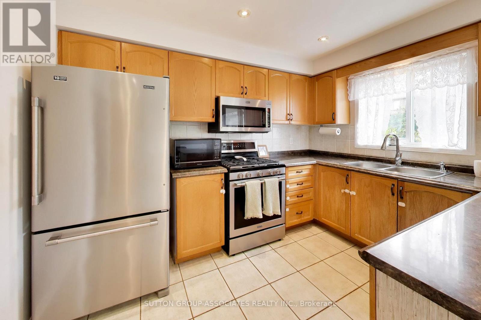 6321 AMBER GLEN DRIVE - 7