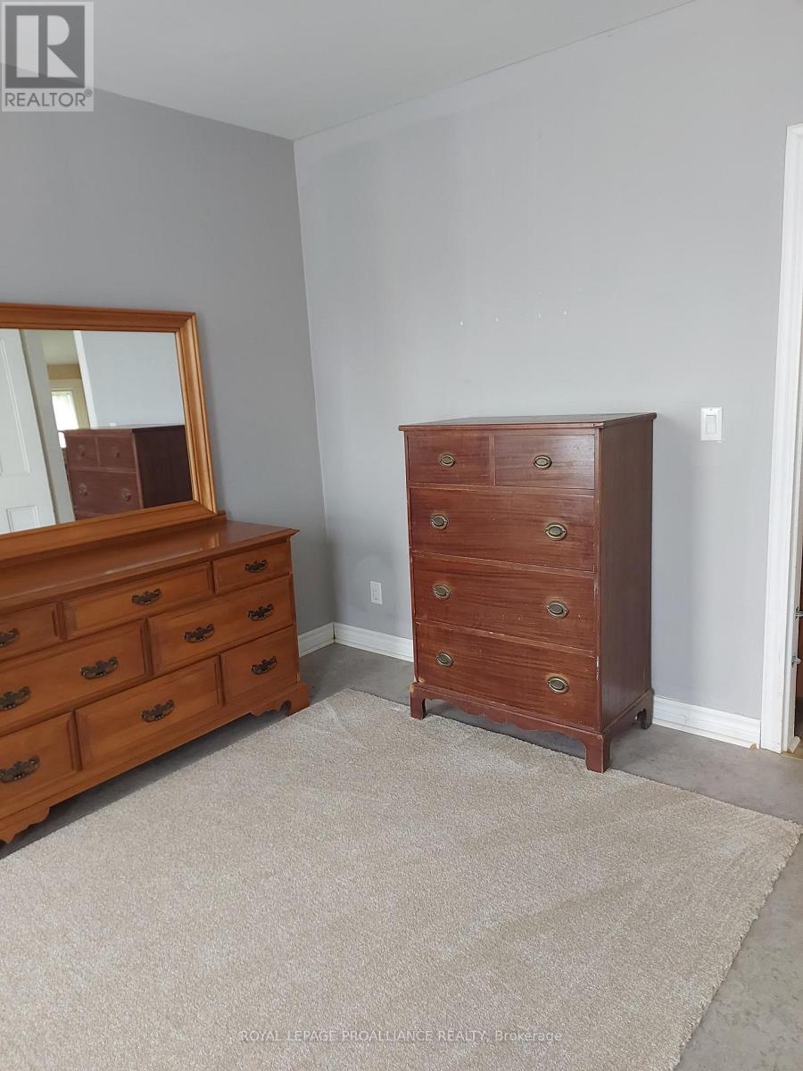 739 EDWARD STREET - 22