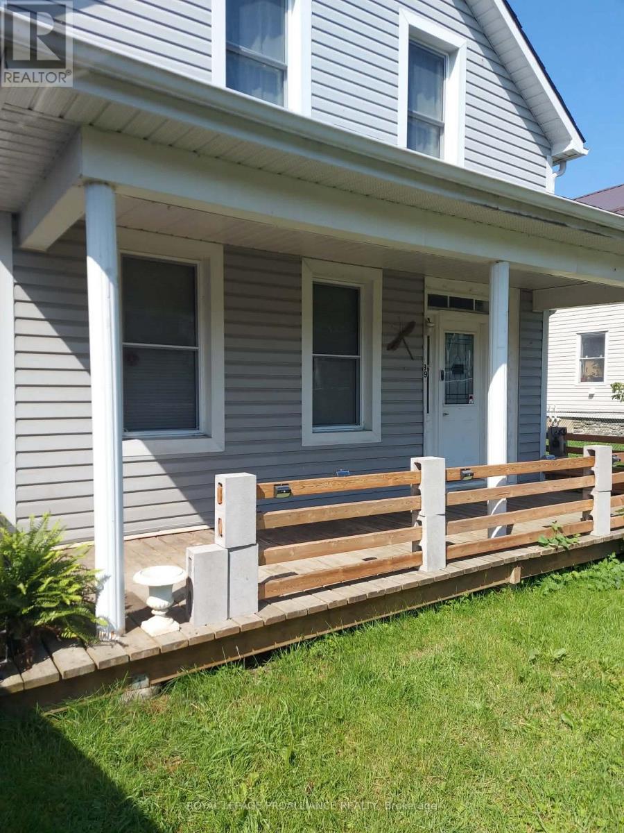 739 EDWARD STREET - 4