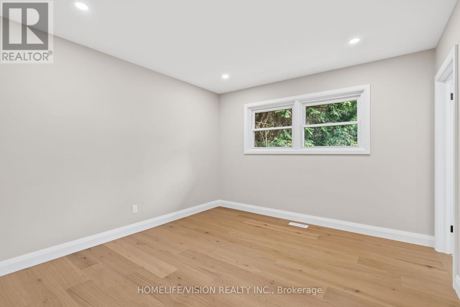 377 GRIFFITH STREET - 20