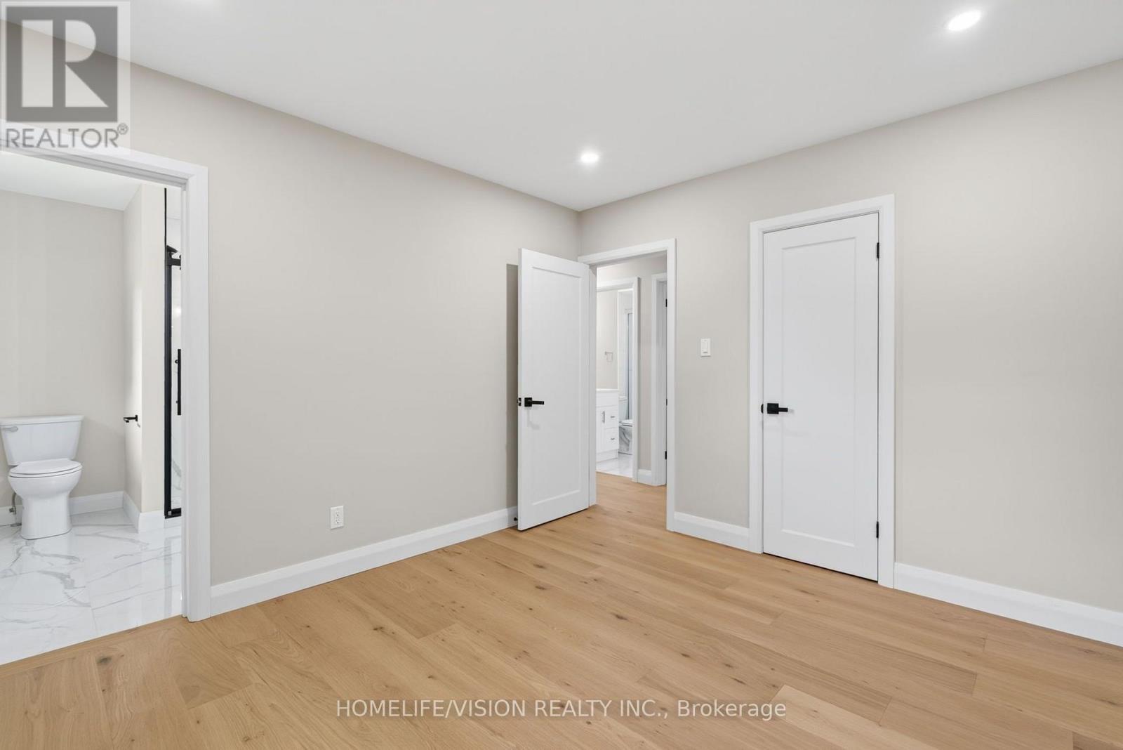 377 GRIFFITH STREET - 22
