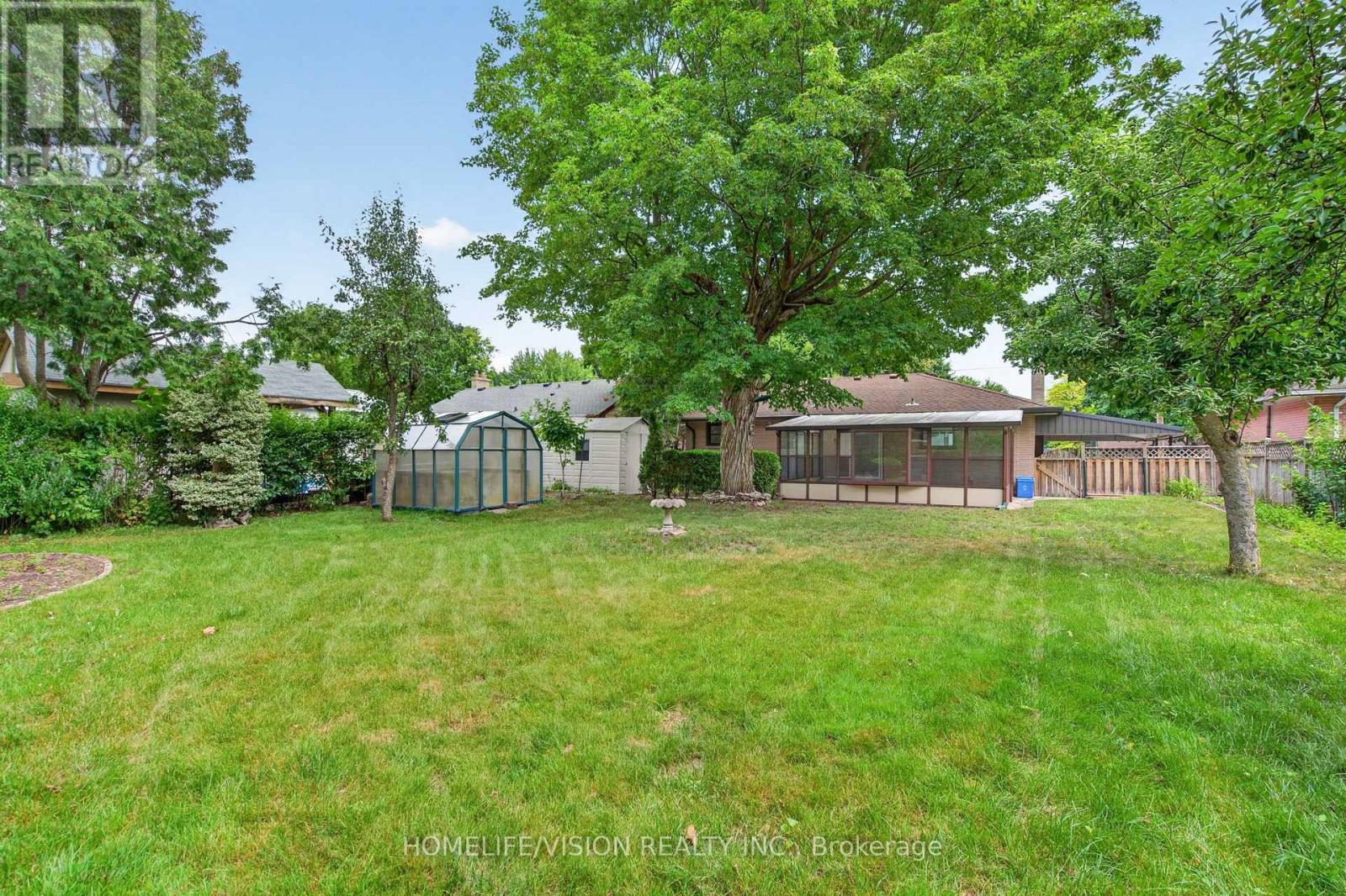 377 GRIFFITH STREET - 42
