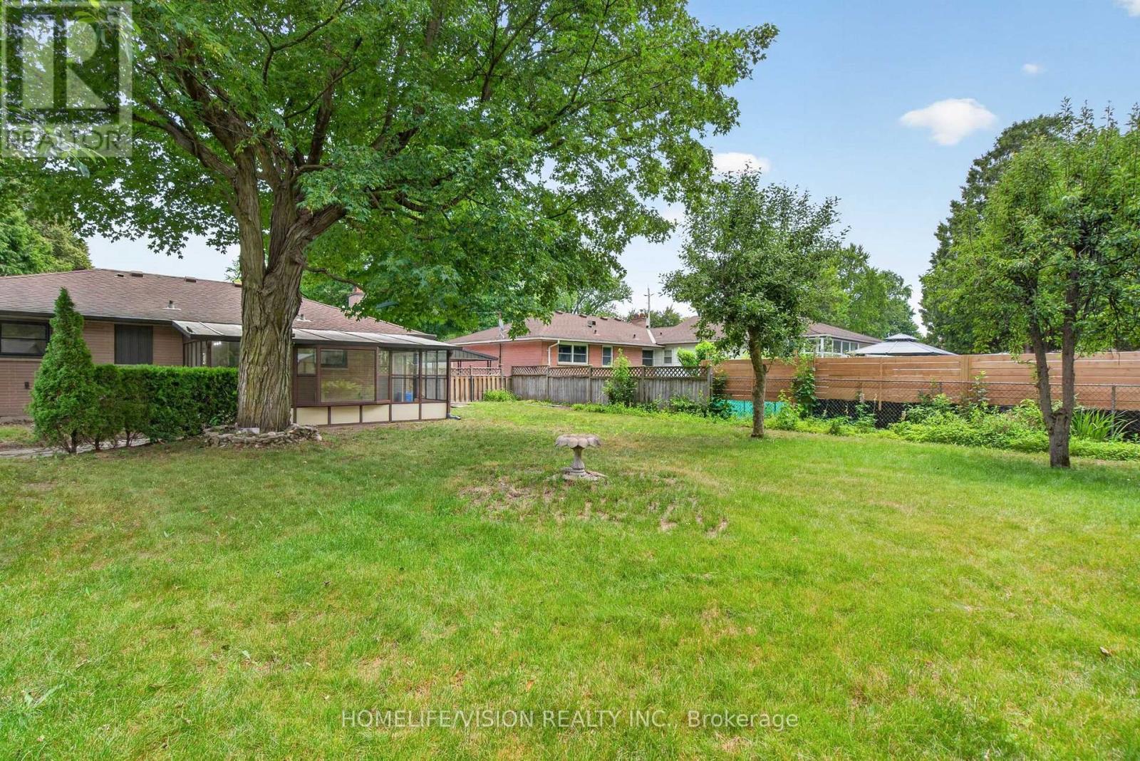 377 GRIFFITH STREET - 43