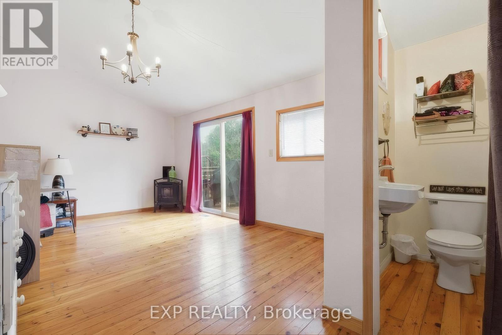 572 DOWNIE STREET - 24