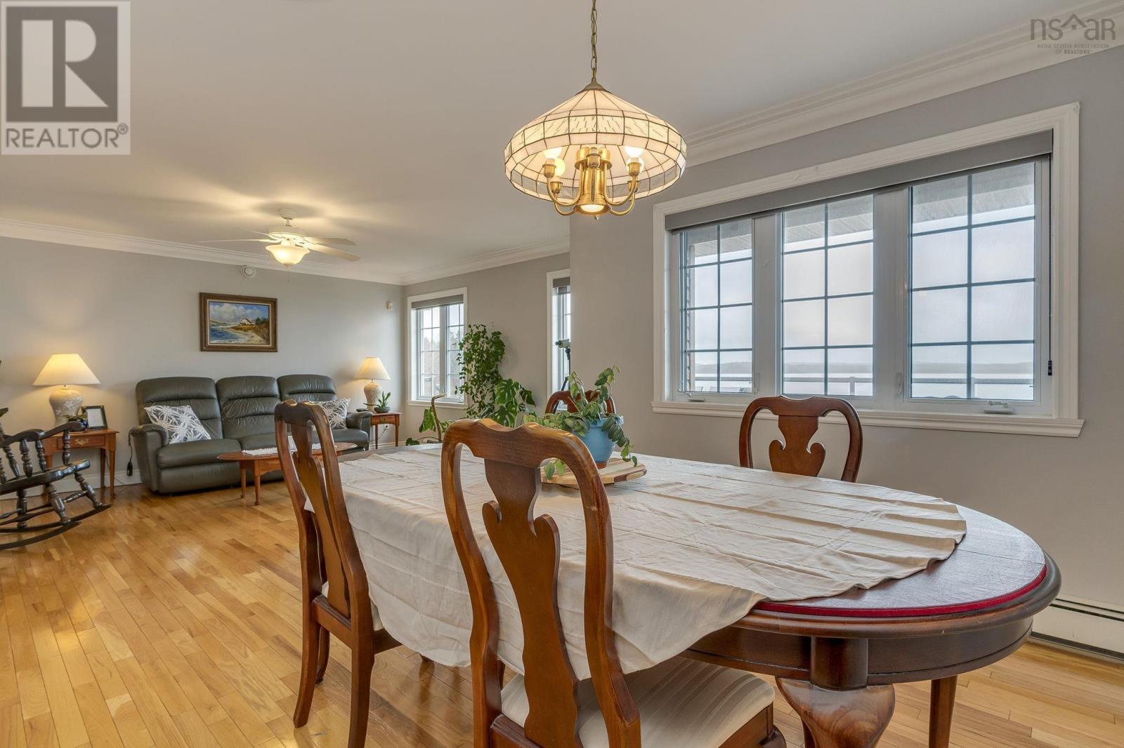 228 Ostrea Lake Road - 7