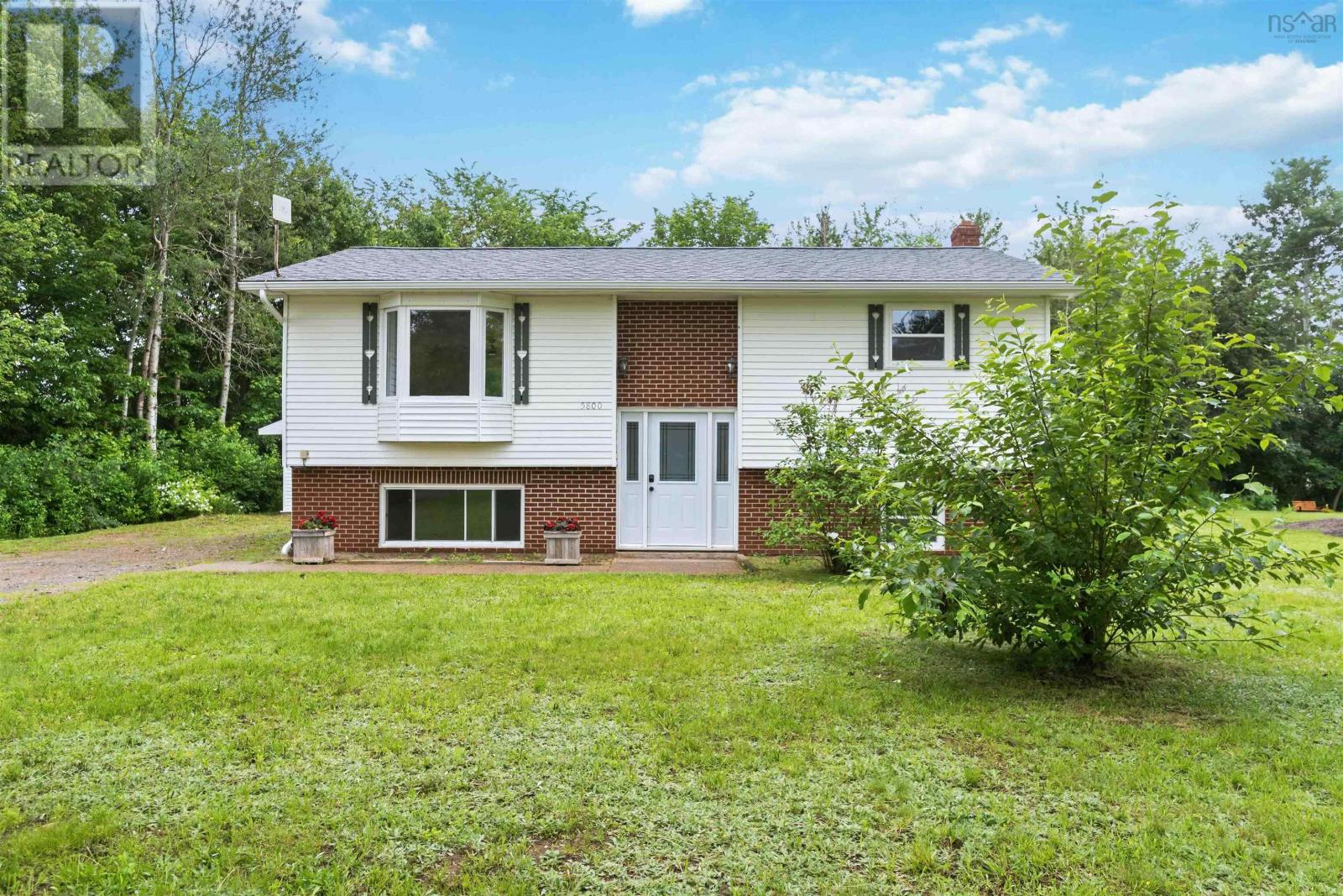 #5800 Highway 221 - 1