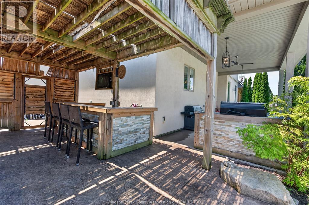 1092 REGENCY CRESCENT - 39