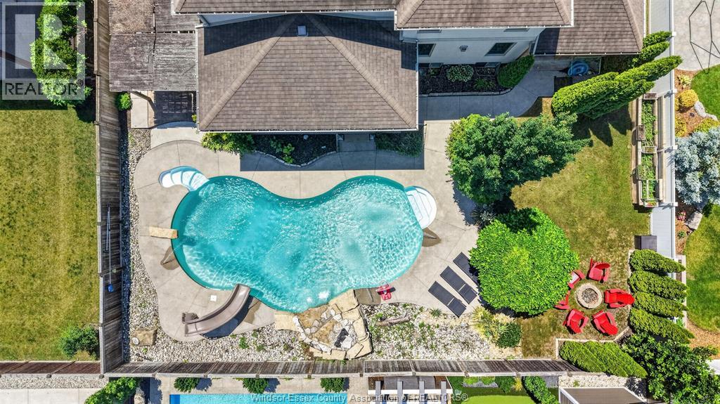 1092 REGENCY CRESCENT - 45