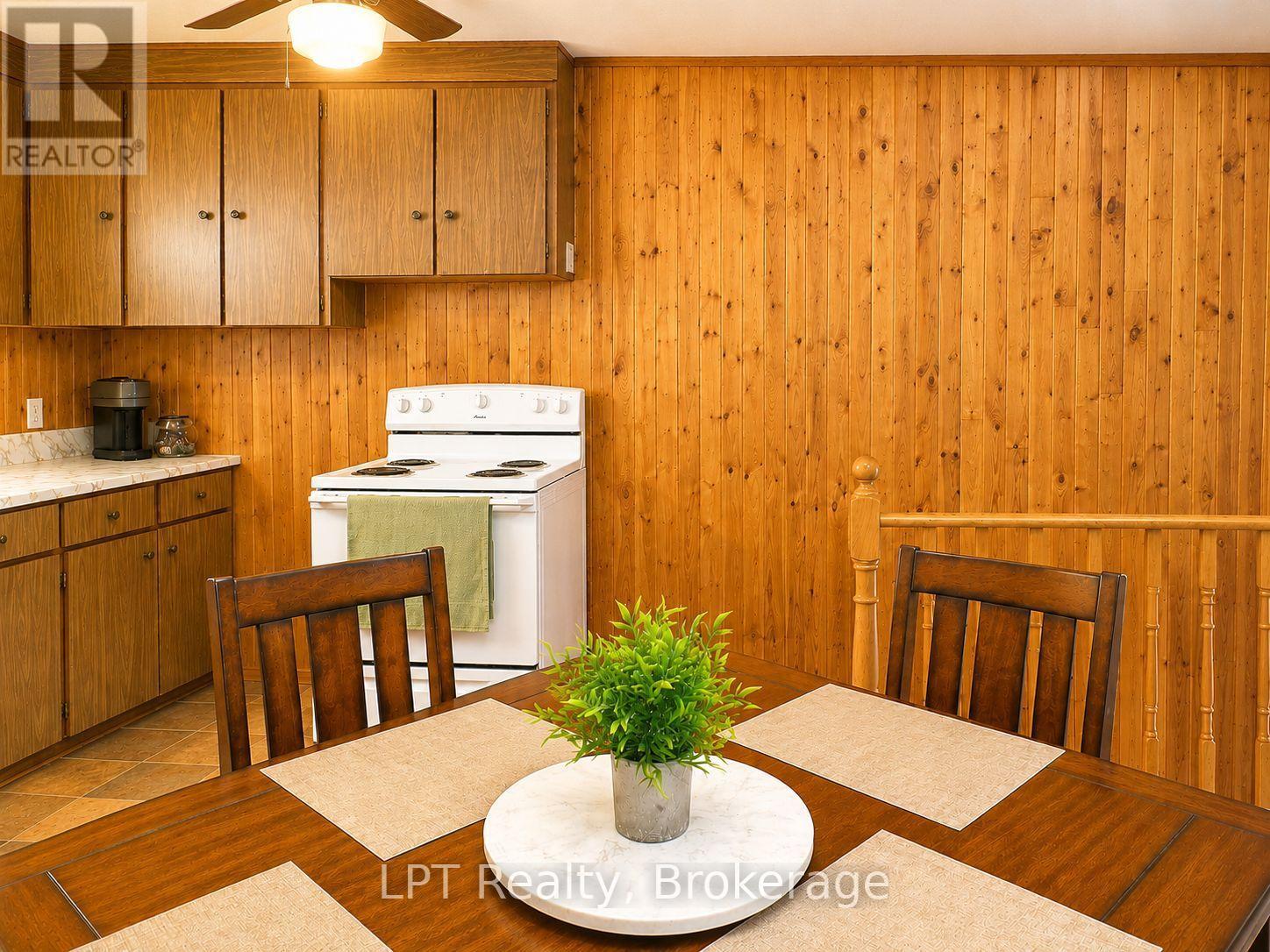 256 FAREWELL STREET - 5