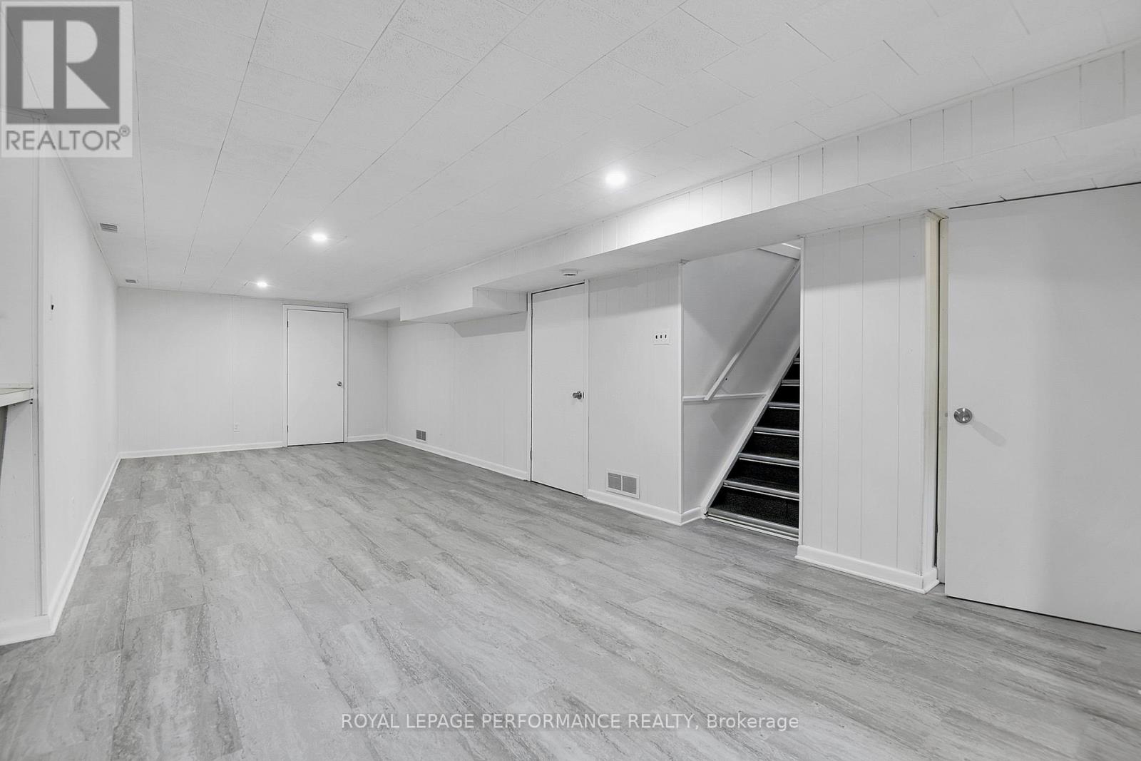 3 Bed, 2 Bath House for Rent in Ottawa – 2243 HILLARY AVENUE, Ottawa – MLS# X13530104 - Image 21