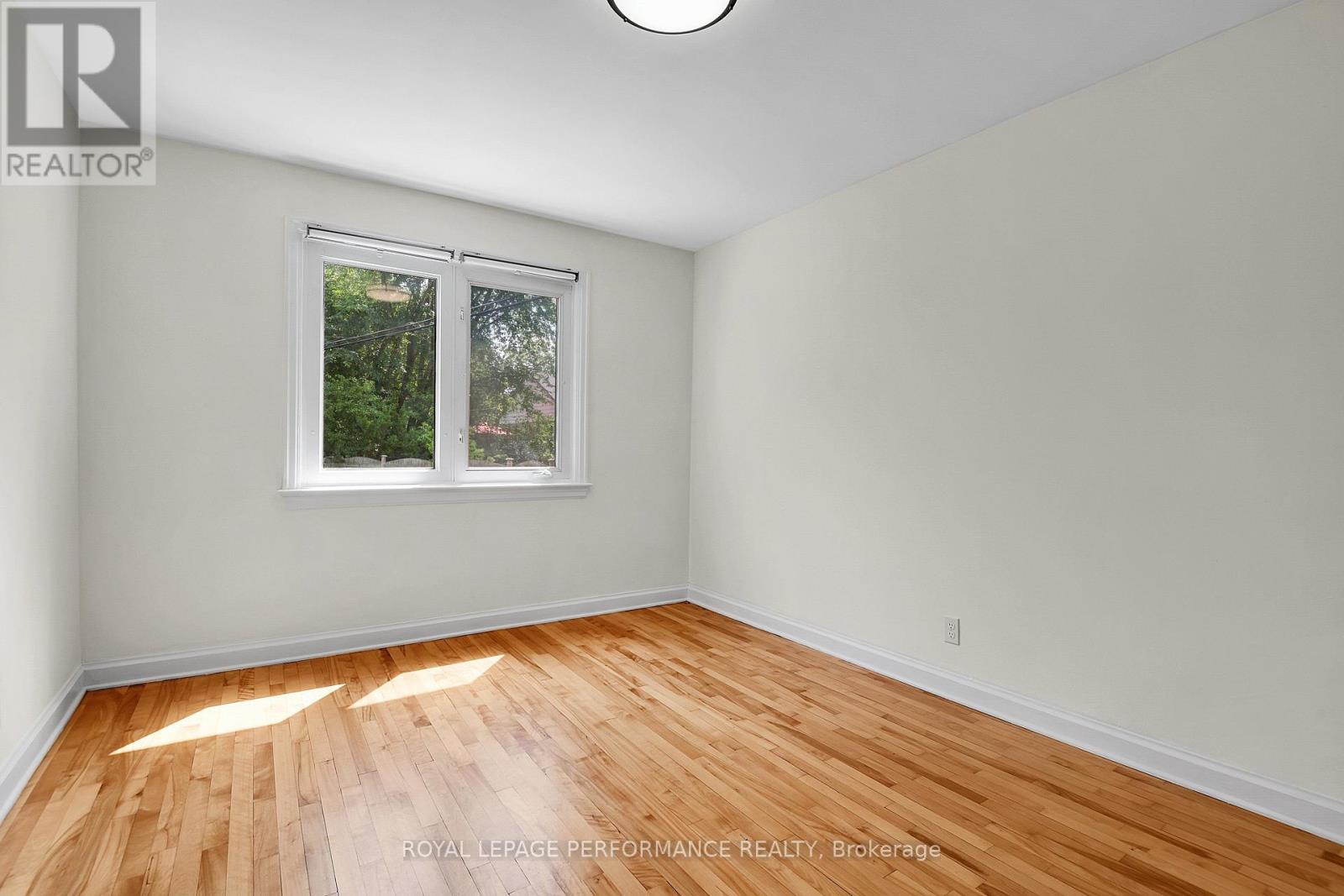 3 Bed, 2 Bath House for Rent in Ottawa – 2243 HILLARY AVENUE, Ottawa – MLS# X13530104 - Image 13