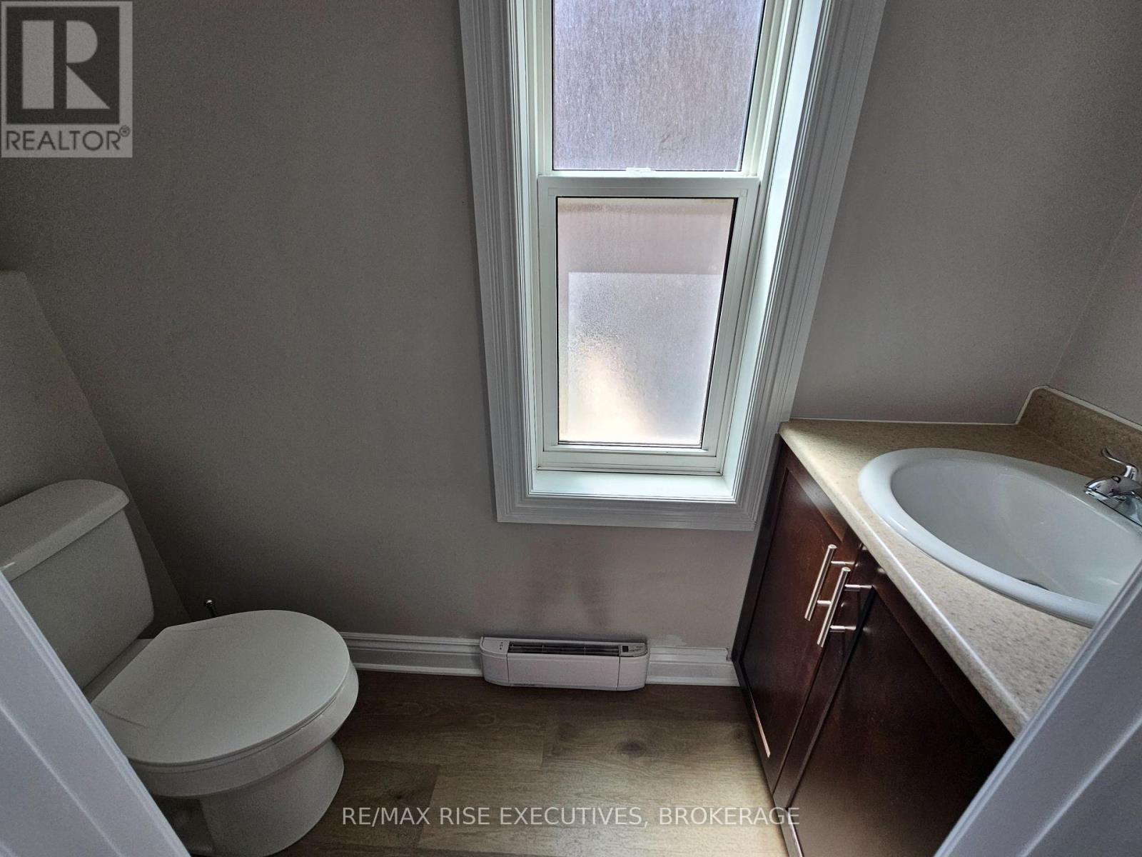 524 FRONTENAC STREET - 15