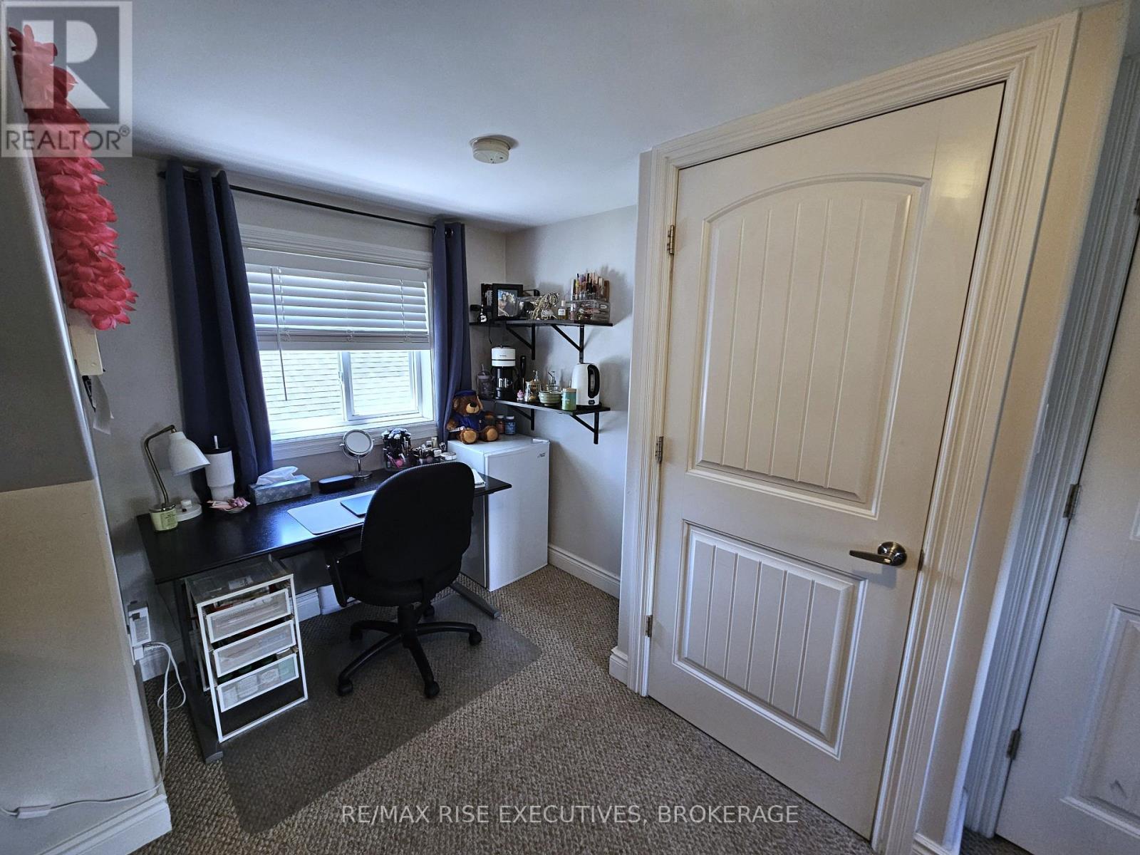 524 FRONTENAC STREET - 32