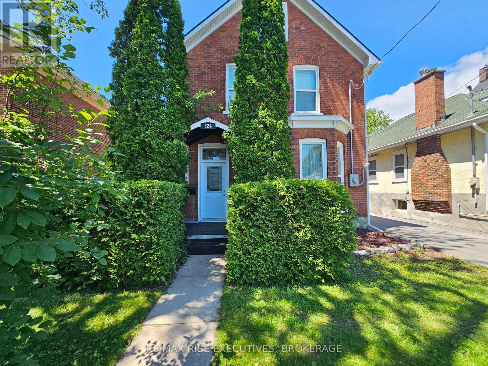 524 FRONTENAC STREET - 33