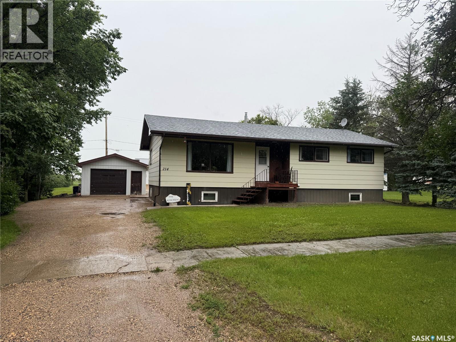 214 Brian STREET - 1