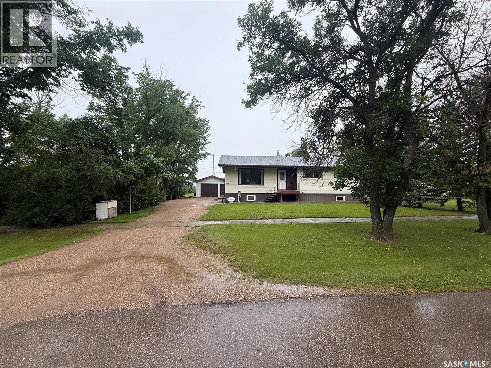 214 Brian STREET - 2