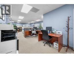 405 Broad Street, Regina, SK S4R1X4 Photo 10
