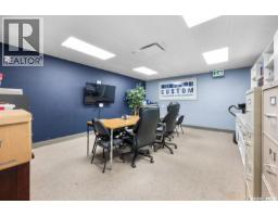 405 Broad Street, Regina, SK S4R1X4 Photo 7