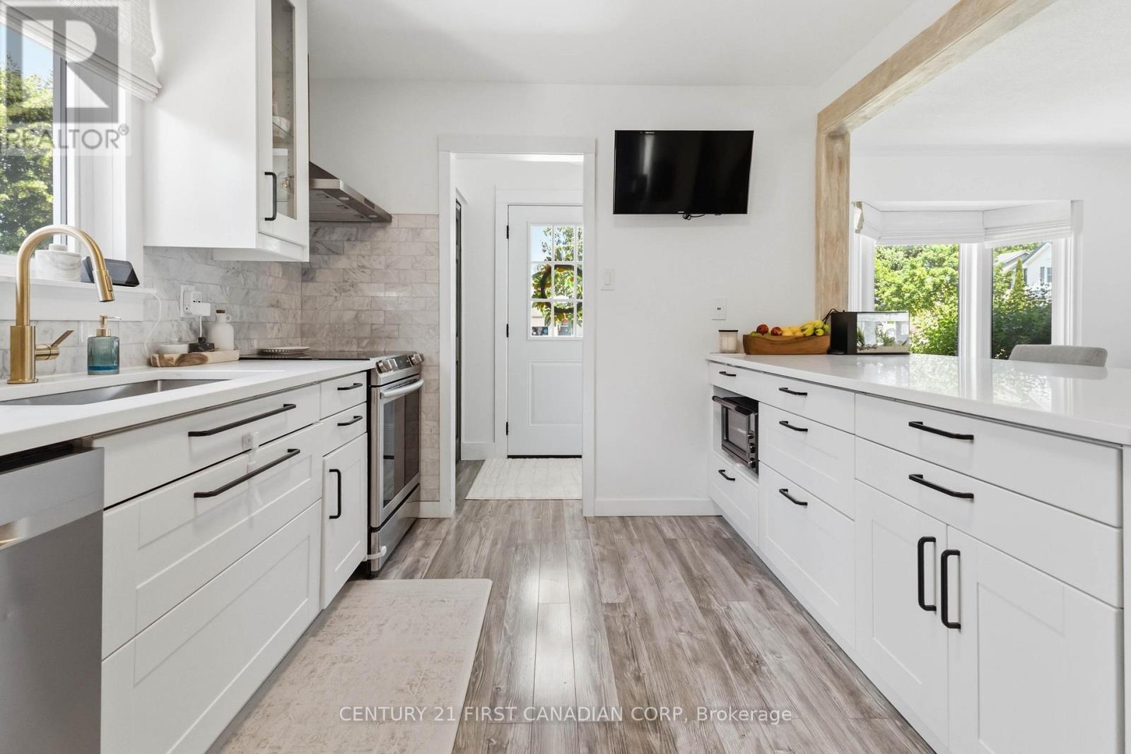 30 TRAPPER STREET - Image 16