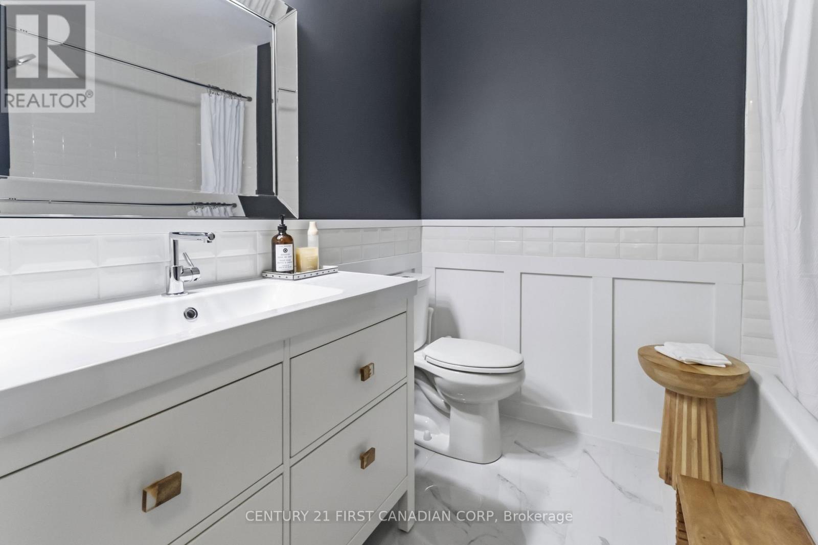 30 TRAPPER STREET - Image 28