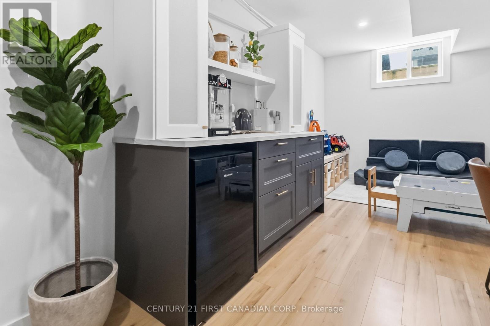 30 TRAPPER STREET - Image 34