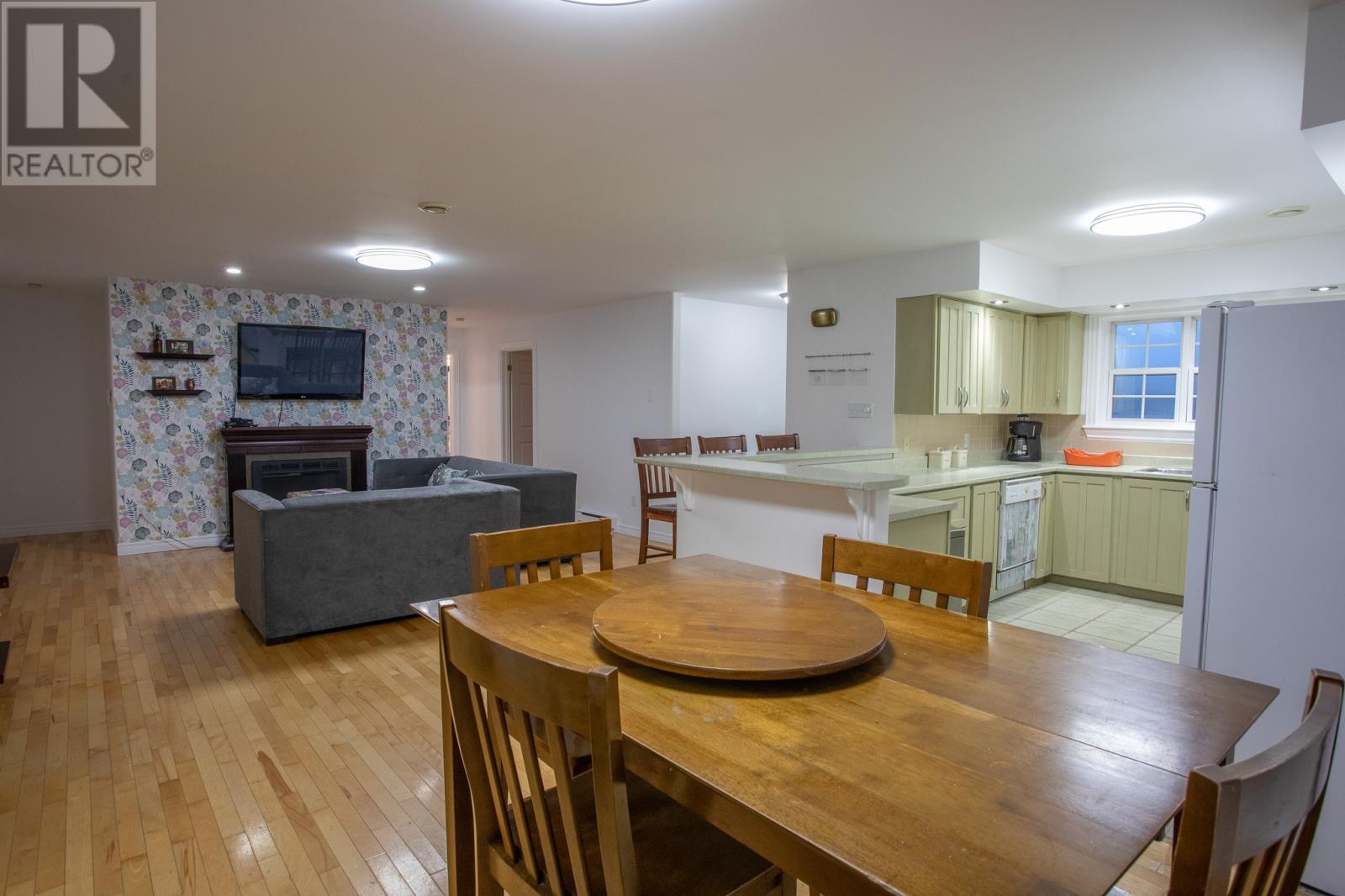 91 Water Street E - 11