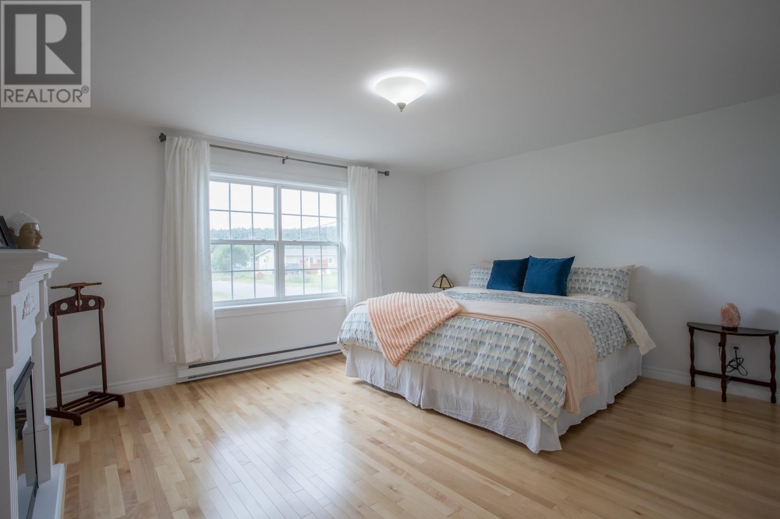 91 Water Street E - 18