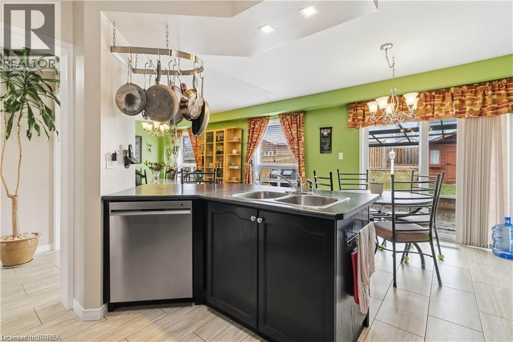 156 OSBORN Avenue - 12