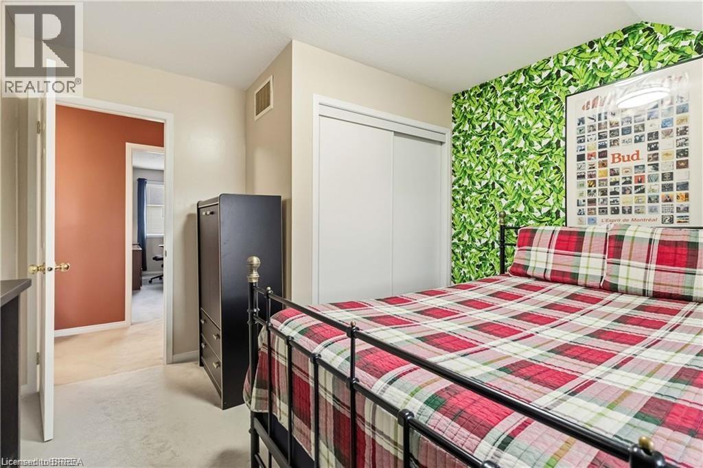 156 OSBORN Avenue - 33