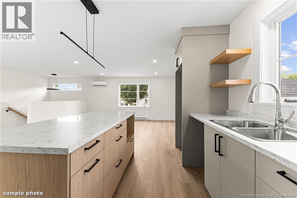 47 Mansfield - Image 18