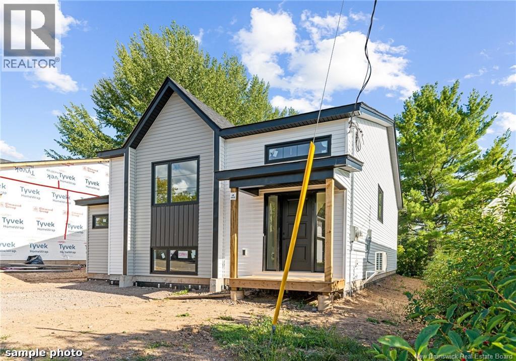 47 Mansfield - Image 2
