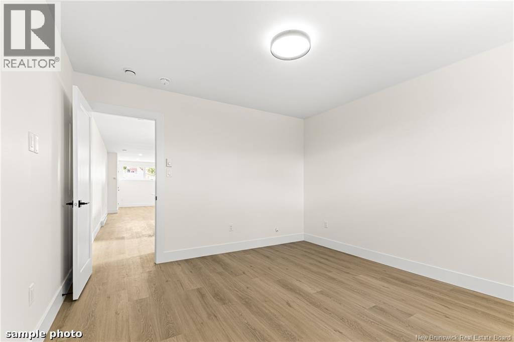 47 Mansfield - Image 32