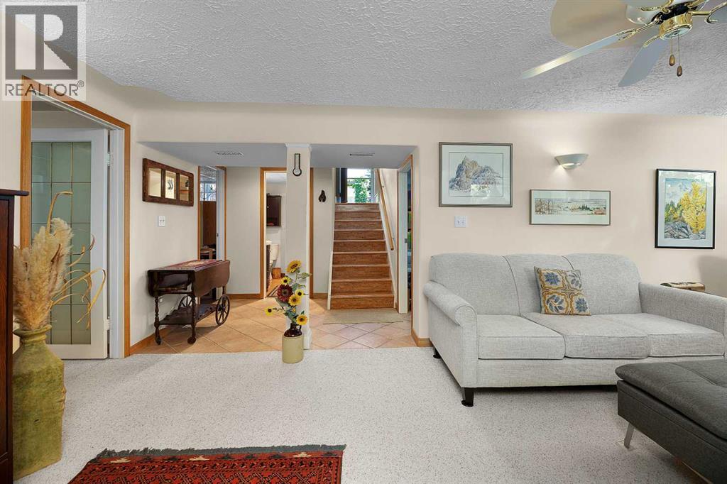 5305 44 Avenue — photo 26