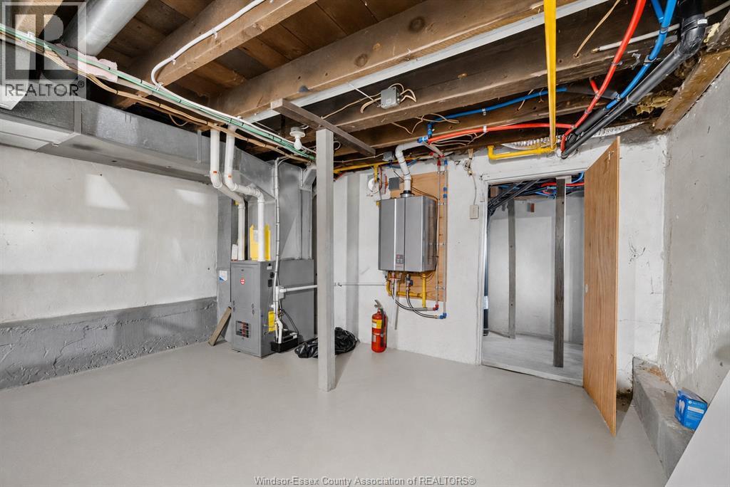 761 ASSUMPTION STREET - 10