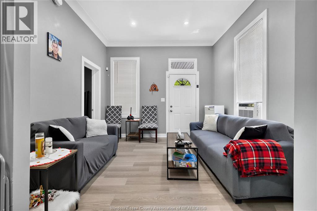 761 ASSUMPTION STREET - 9