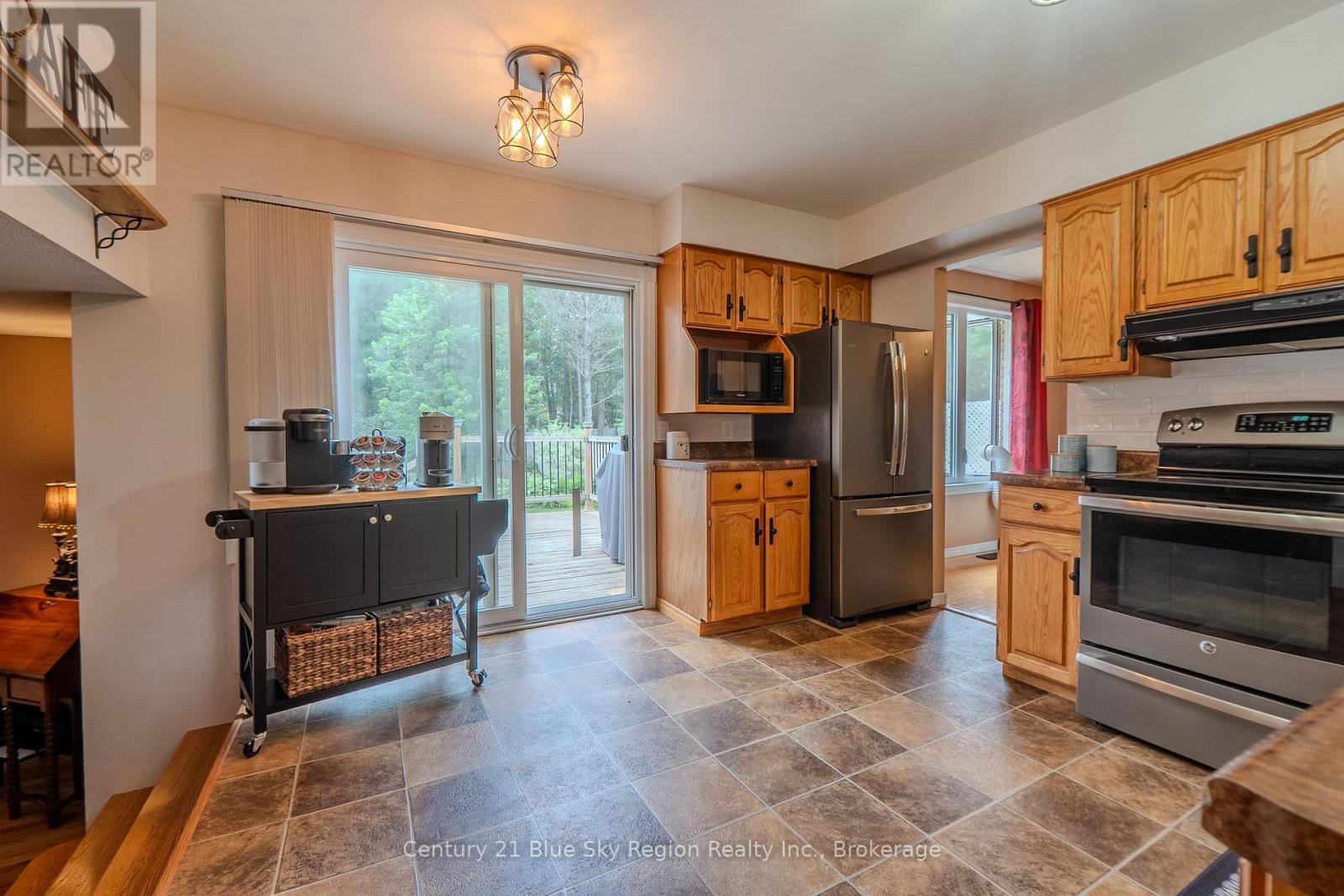 87 LABRECHE DRIVE - 13