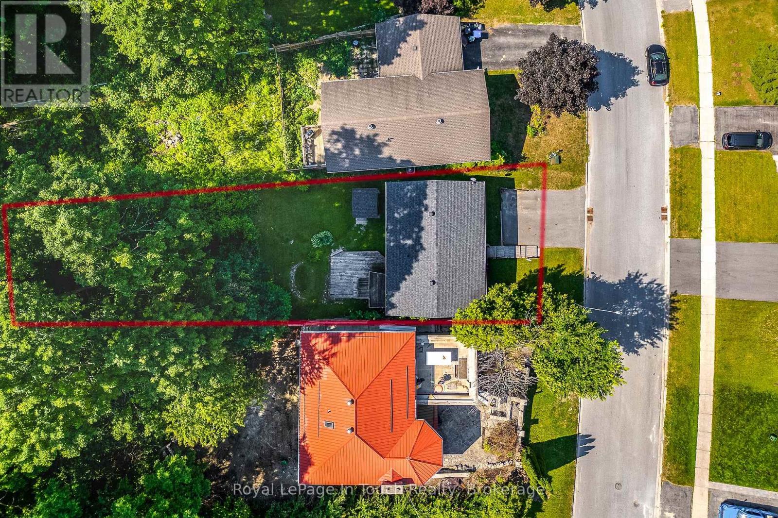817 BIRCHWOOD DRIVE - 19