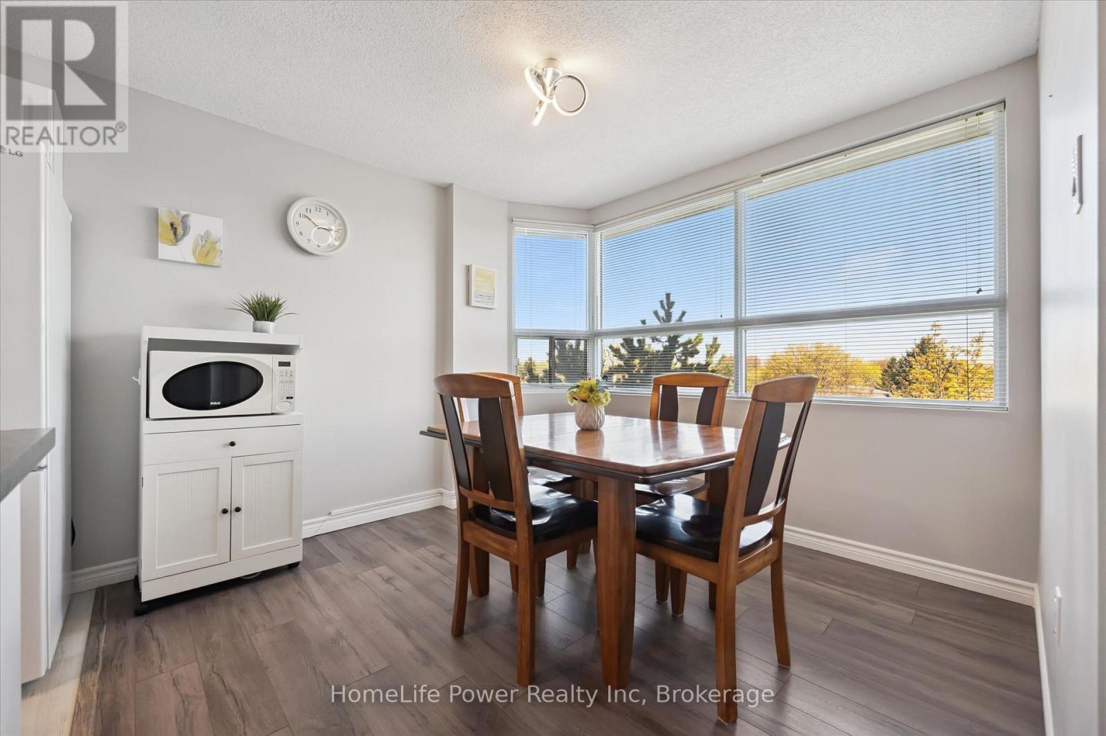 #403 200 JAMIESON PARKWAY - 18