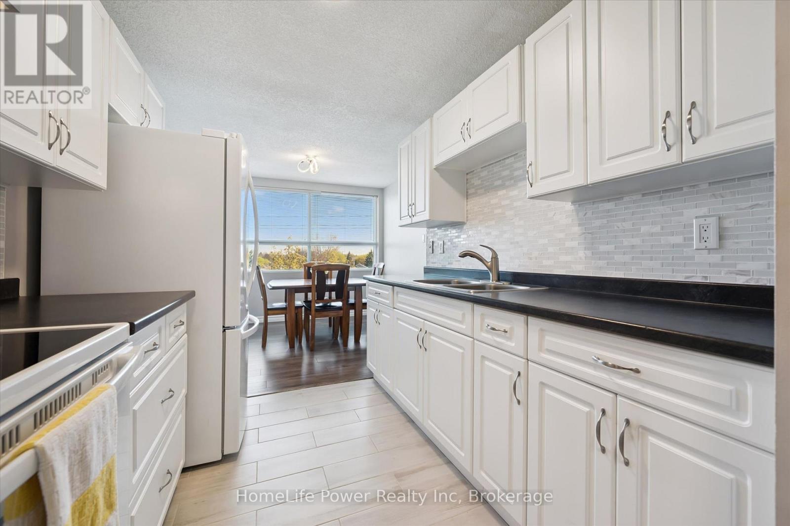 #403 200 JAMIESON PARKWAY - 21