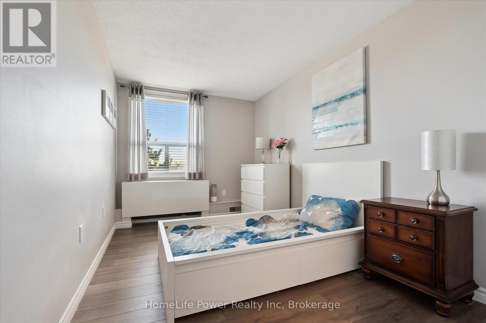 #403 200 JAMIESON PARKWAY - 28