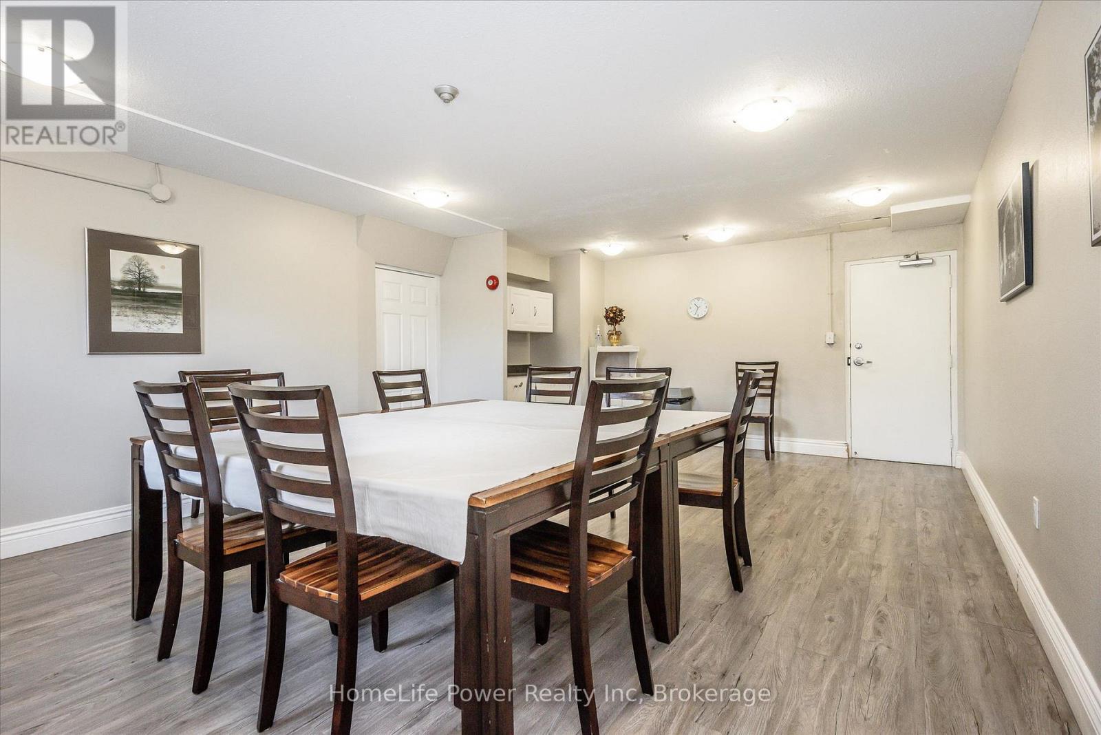 #403 200 JAMIESON PARKWAY - 35