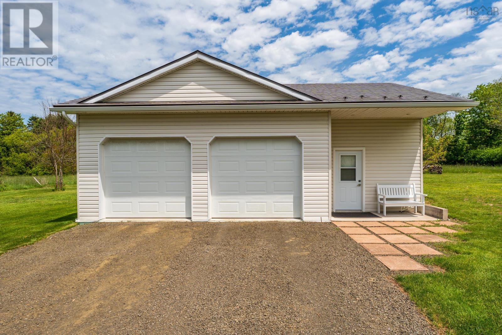 1789 Highway 201 - 13