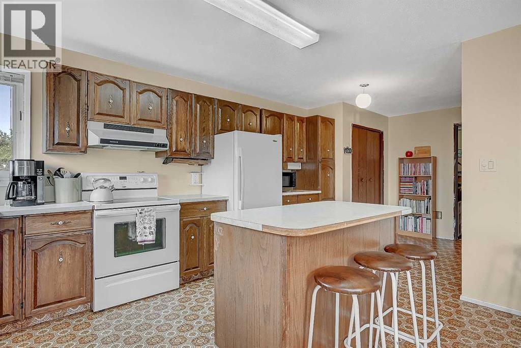 784017 HWY 740 - Photo 7