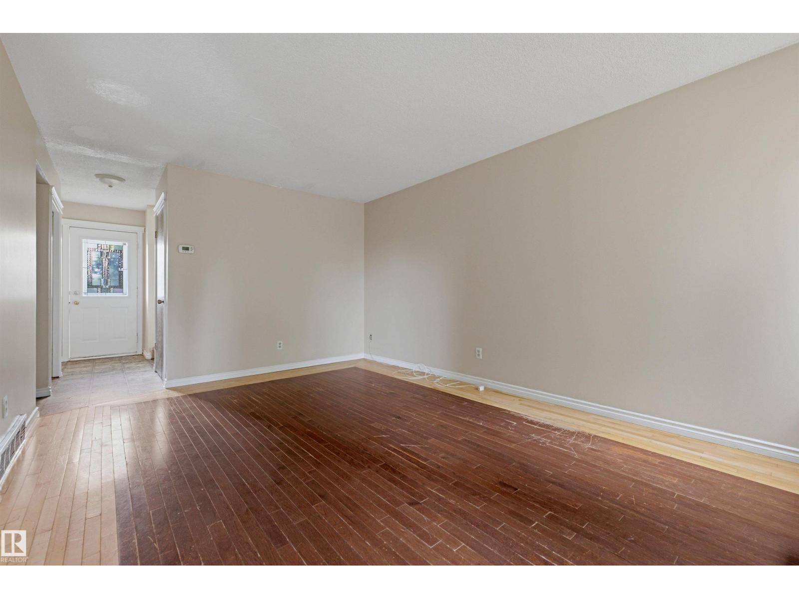 2345 139 AV NW - 14