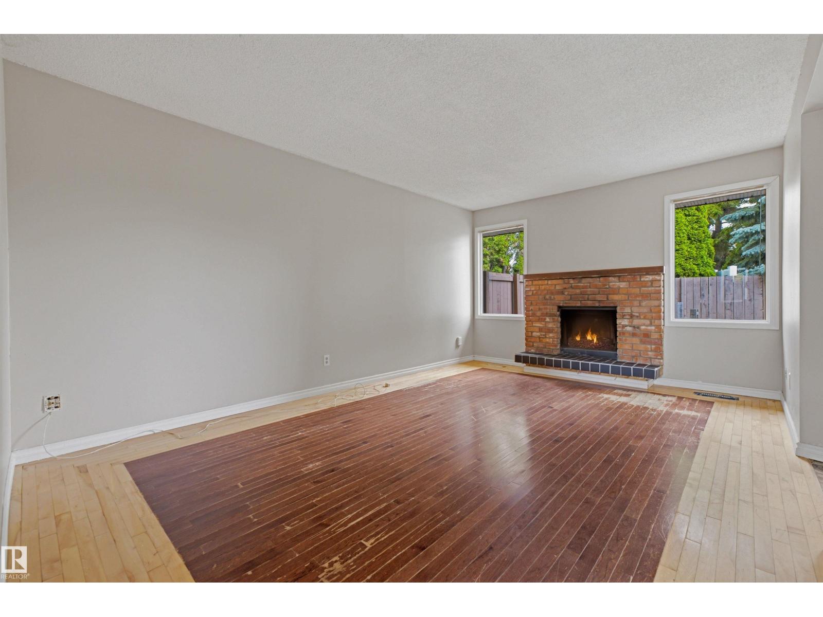 2345 139 AV NW - 10