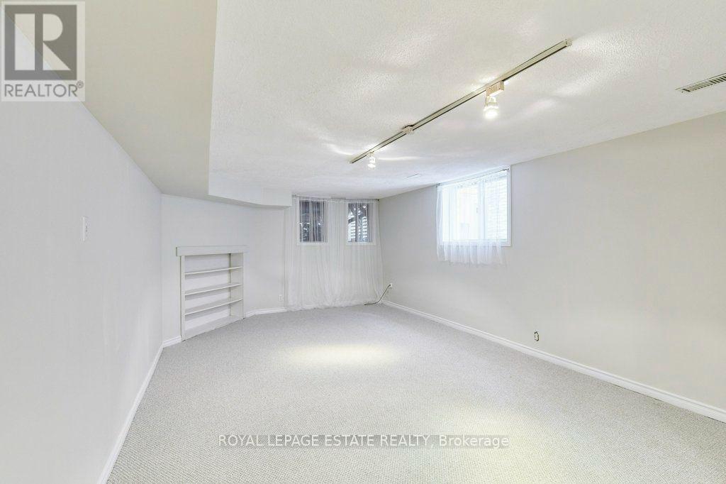 20 PINE AVENUE - 41
