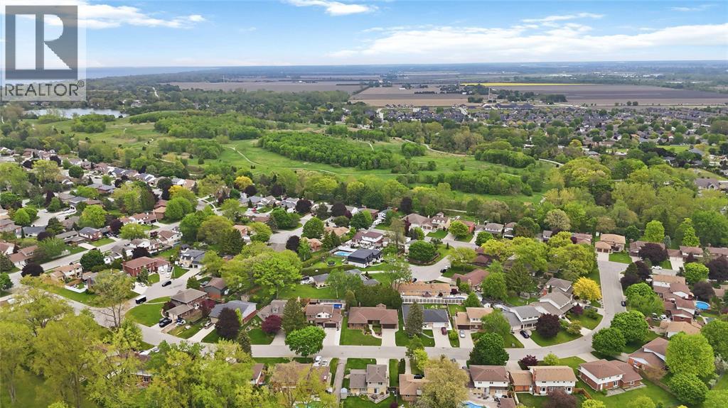 632 ESSER CRESCENT - 39