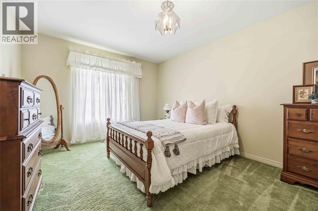 632 ESSER CRESCENT - 29
